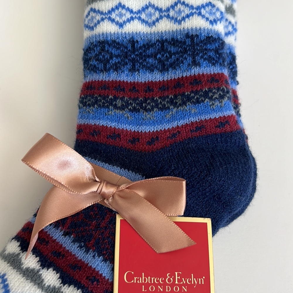Crabtree & Evelyn Cozy Socks Blue Nordic Womens Size 5-8 - Picture 3 of 6